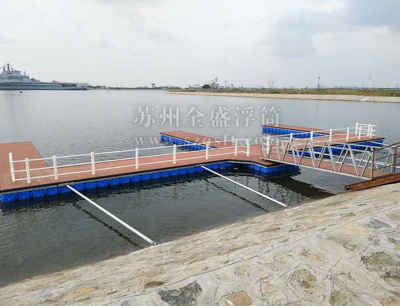 天津航母公园浮动码头